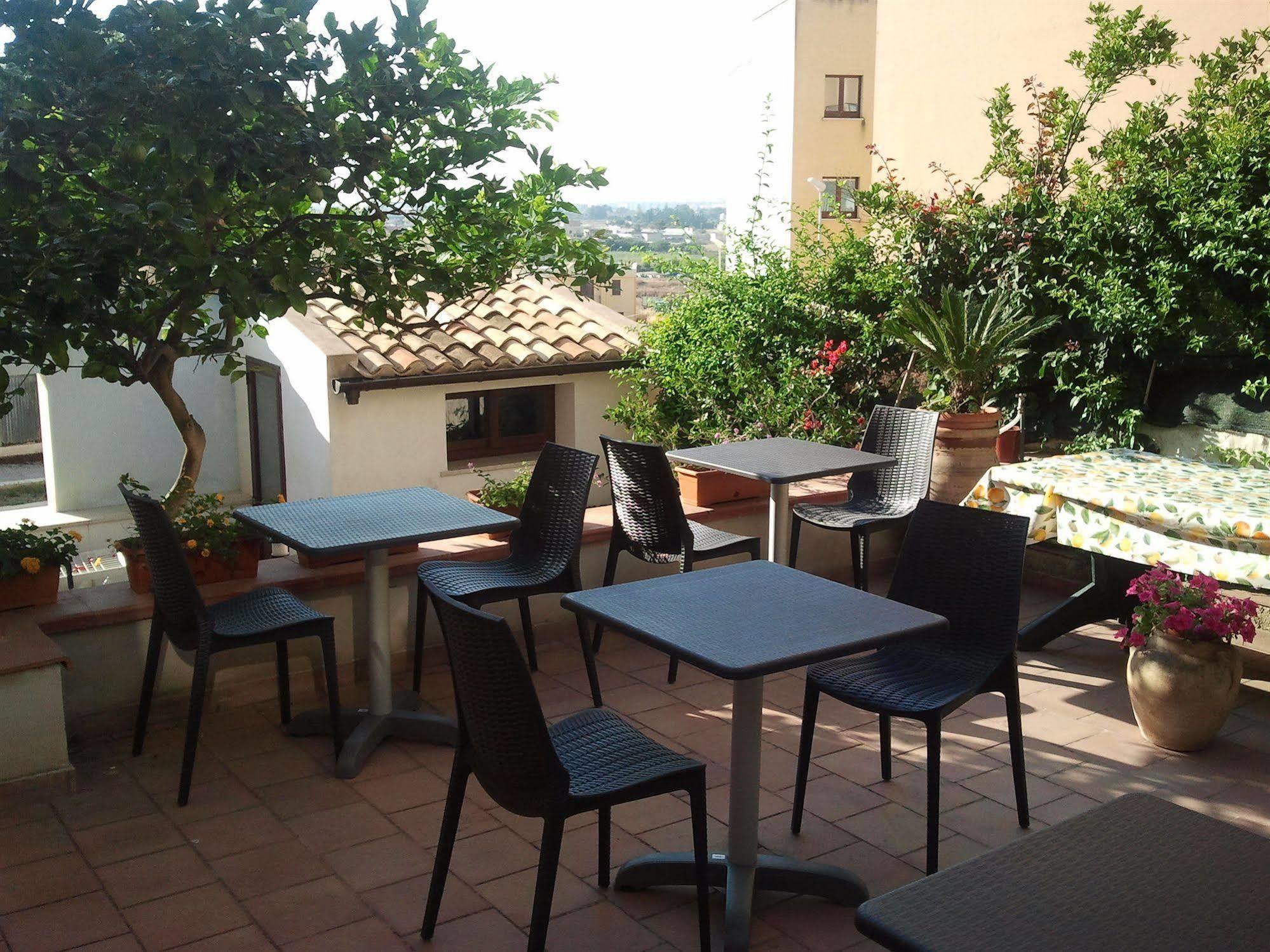 B&B Cafisu Paceco Exterior foto